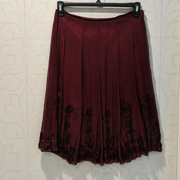 Tahari Women's Burgundy 100% Silk Skirt with Embroidery Size M - Picture 1 of 6